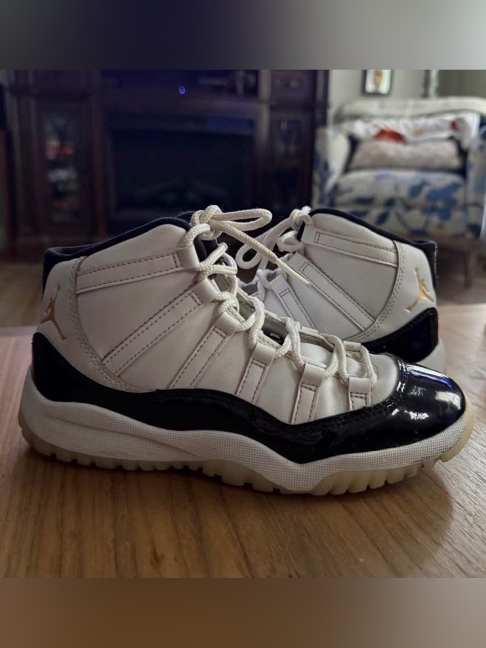 Air Jordan 11 Retro “Gratitude” Big Kid Size 2.5